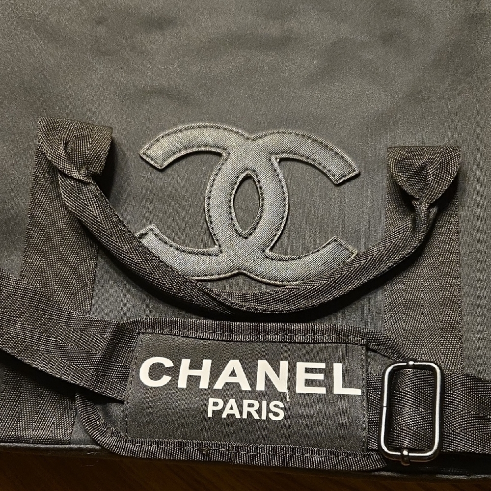 NWOT (GWP) Chanel Black Duffel Bag With Two Way Straps. - Picture 2 of 4
